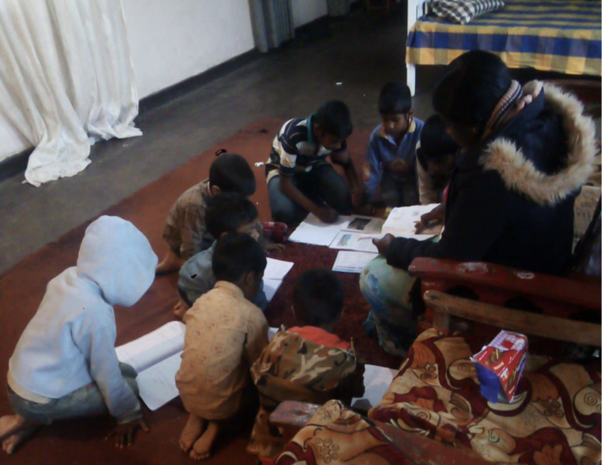 Children studying 